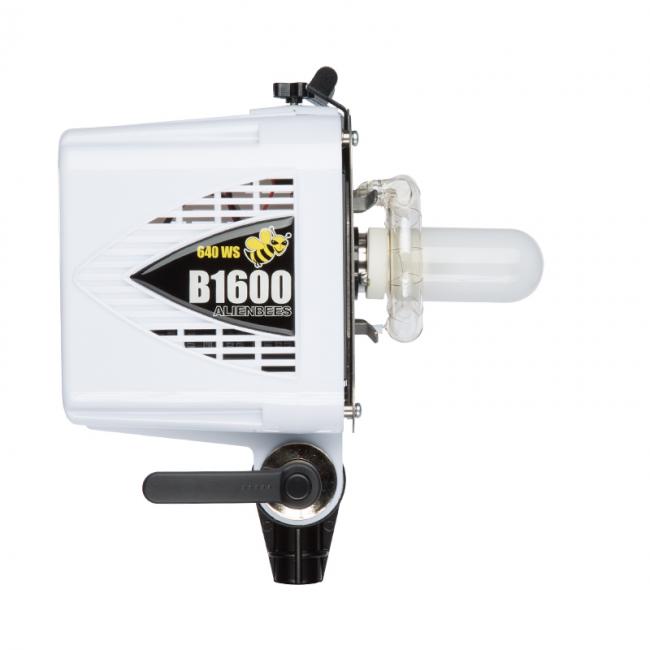 AlienBees Flash Unit 1600 White
